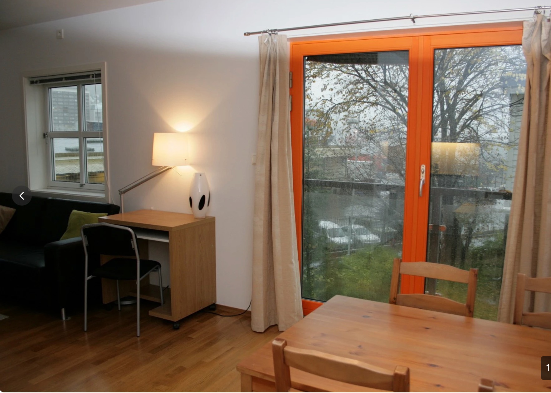 Bildet er tatt fra tidligere så derfot annet møblement enn bilder over. 